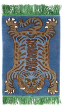 Load image into Gallery viewer, Tiger Car Rug - Turquoise - rugriders
