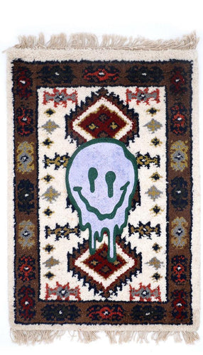 Smiley White - Car Rug Reloaded - rugriders