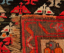 Load image into Gallery viewer, Gewebter Teppich aus Karabagh

