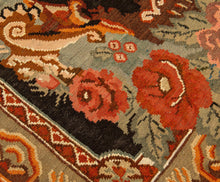 Load image into Gallery viewer, Gewebter Teppich aus Moldawien
