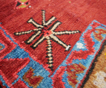 Load image into Gallery viewer, Free Yahyali - rugriders
